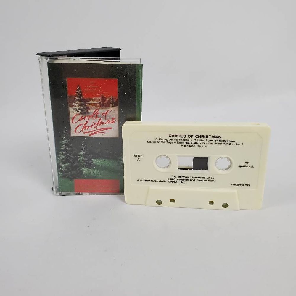 VINTAGE Hallmark carols of Christmas
Origional Cassette Rare